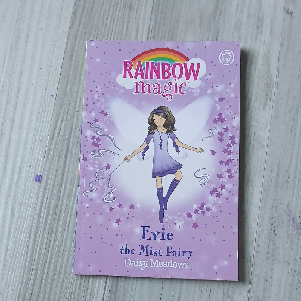 Rainbow Magic Evie the Mist Fairy Book - Purple Cover